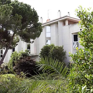Liefdeshotel Punt 14, Gavà